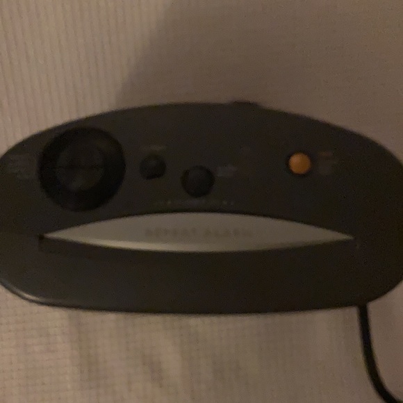 Philips Magnavox Alarm Clock/Radio! - Picture 6 of 6